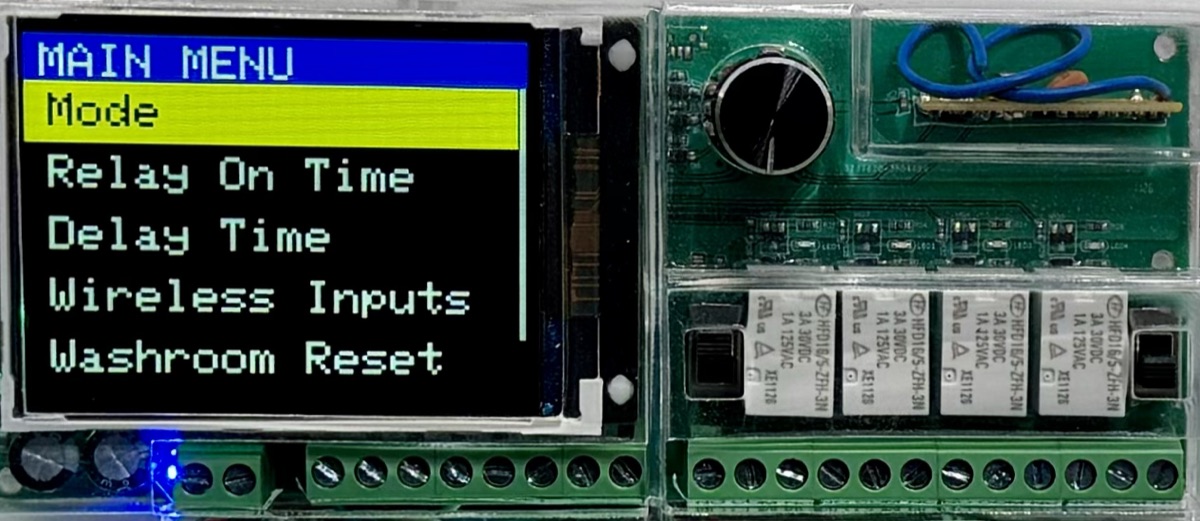 Relay Master v6.5 (RM65) controller — colour TFT and 4-relay board
